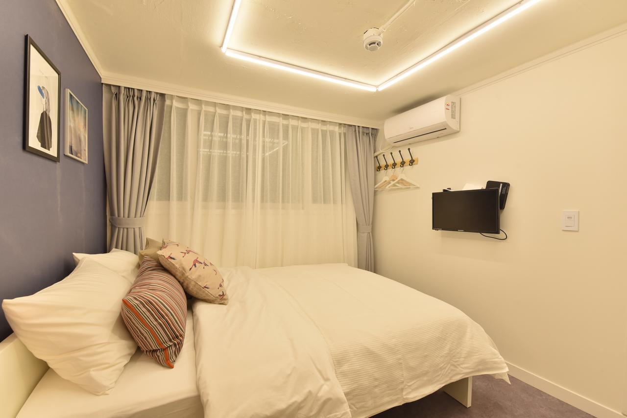 Hotel Mono House Hongdae 5 à Séoul Extérieur photo